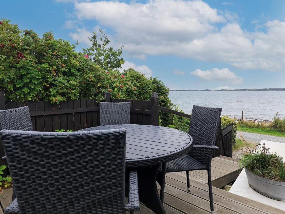 4 Person Holiday Home In Mesinge Zewnętrze zdjęcie