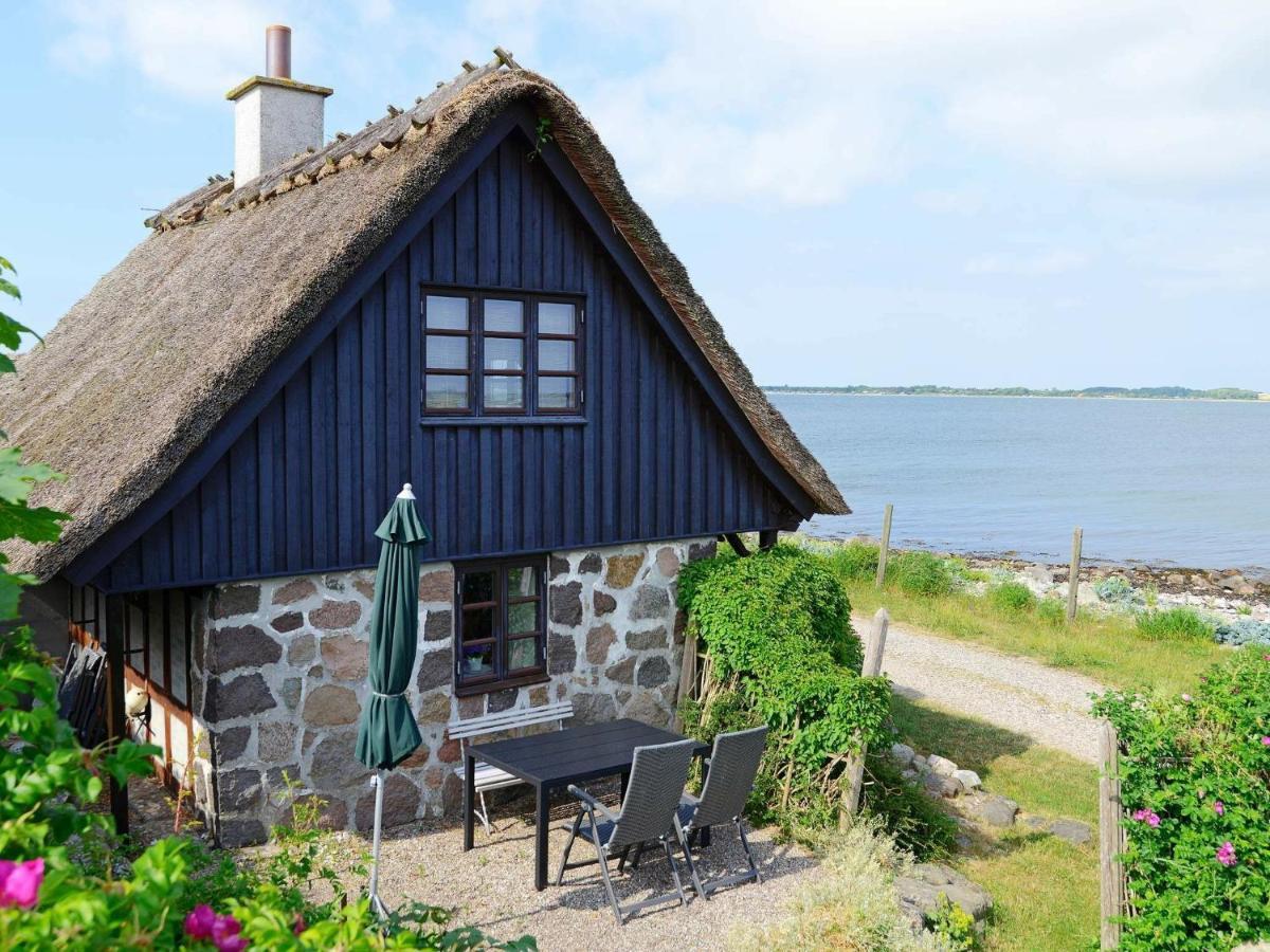 4 Person Holiday Home In Mesinge Zewnętrze zdjęcie